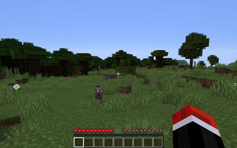 This shows a Minecraft survival world